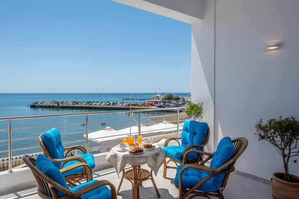 Amazing Seafront Suite Jerápetra Kültér fotó