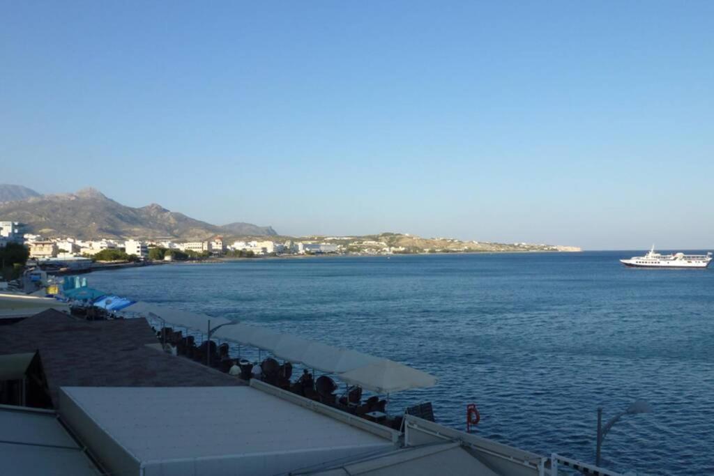 Amazing Seafront Suite Jerápetra Kültér fotó